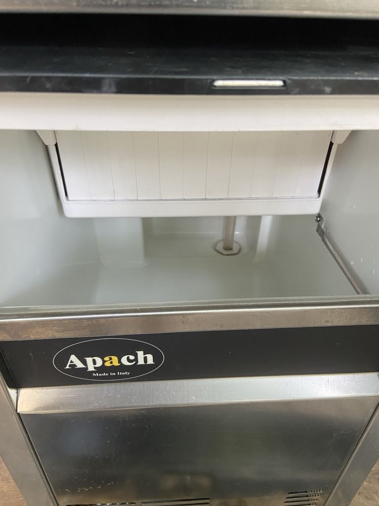 Льдогенератор Apach ACB3010A