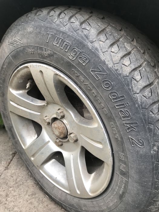 Продам ваз 2105 .