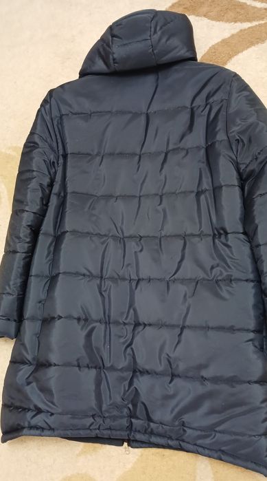 Куртка жіноча ,тепла .