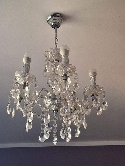 Żyrandol kryształkowy, lampa do pokoju