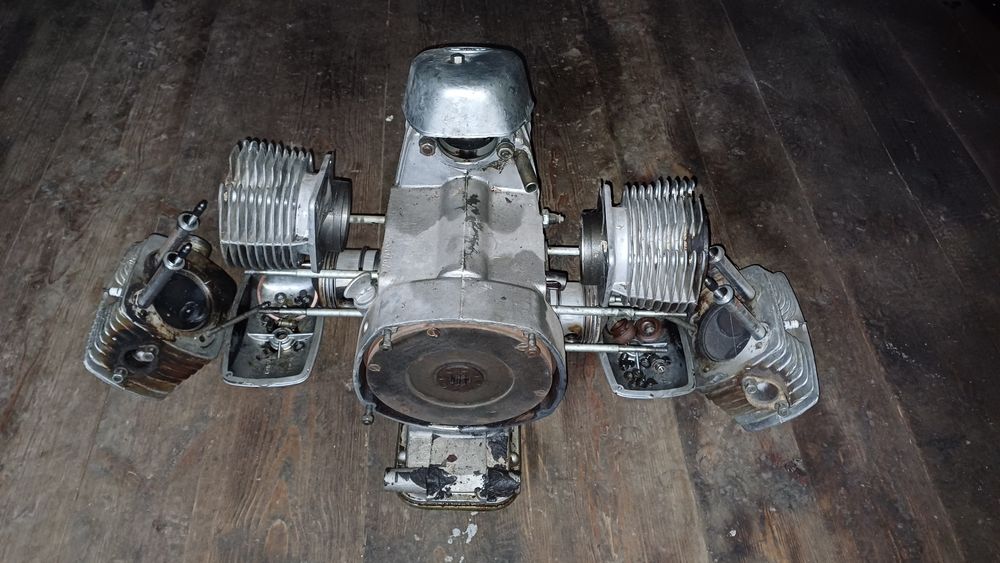 Продам двигун мт11 по запчастинах