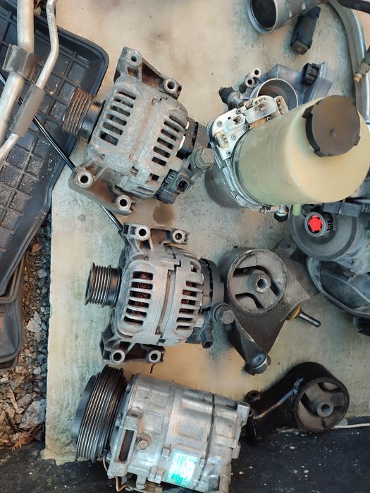 Генератор на Опель Вектра Ц Сигнум Зафира Opel Vectra C Signum Zafira