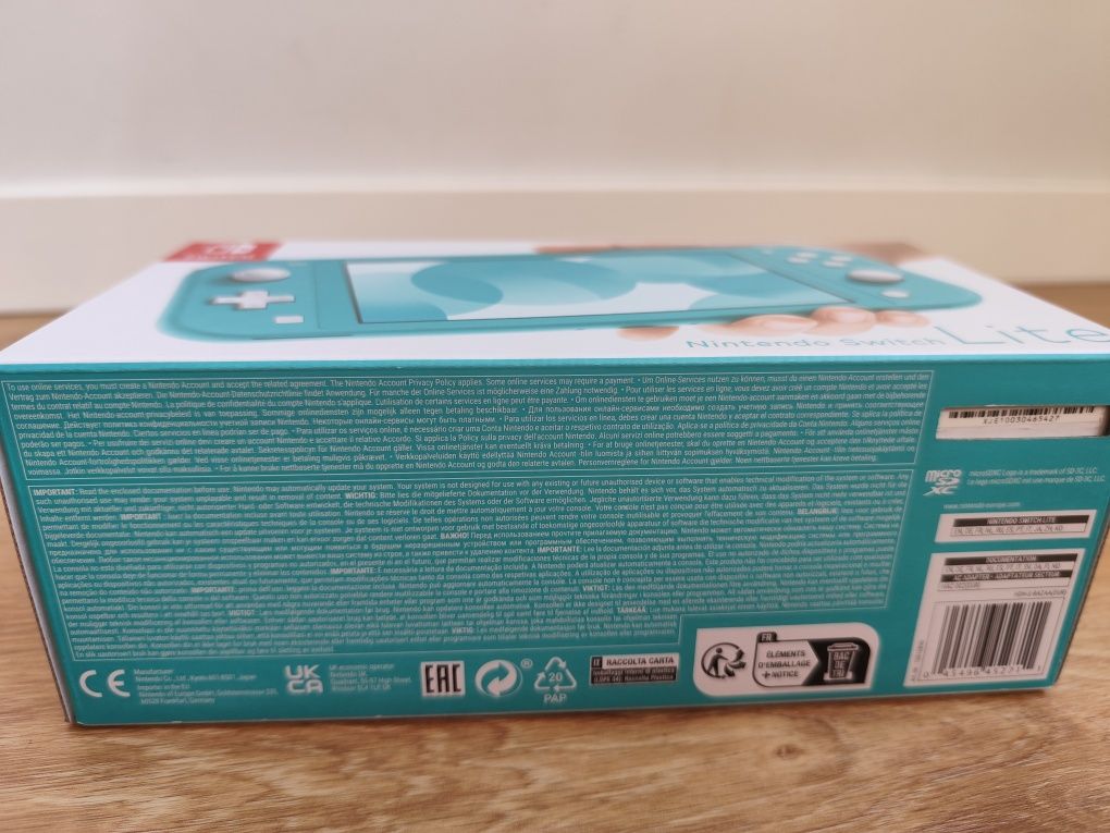 Nintendo switch turquesa