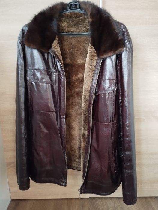 Продам кожаную куртку