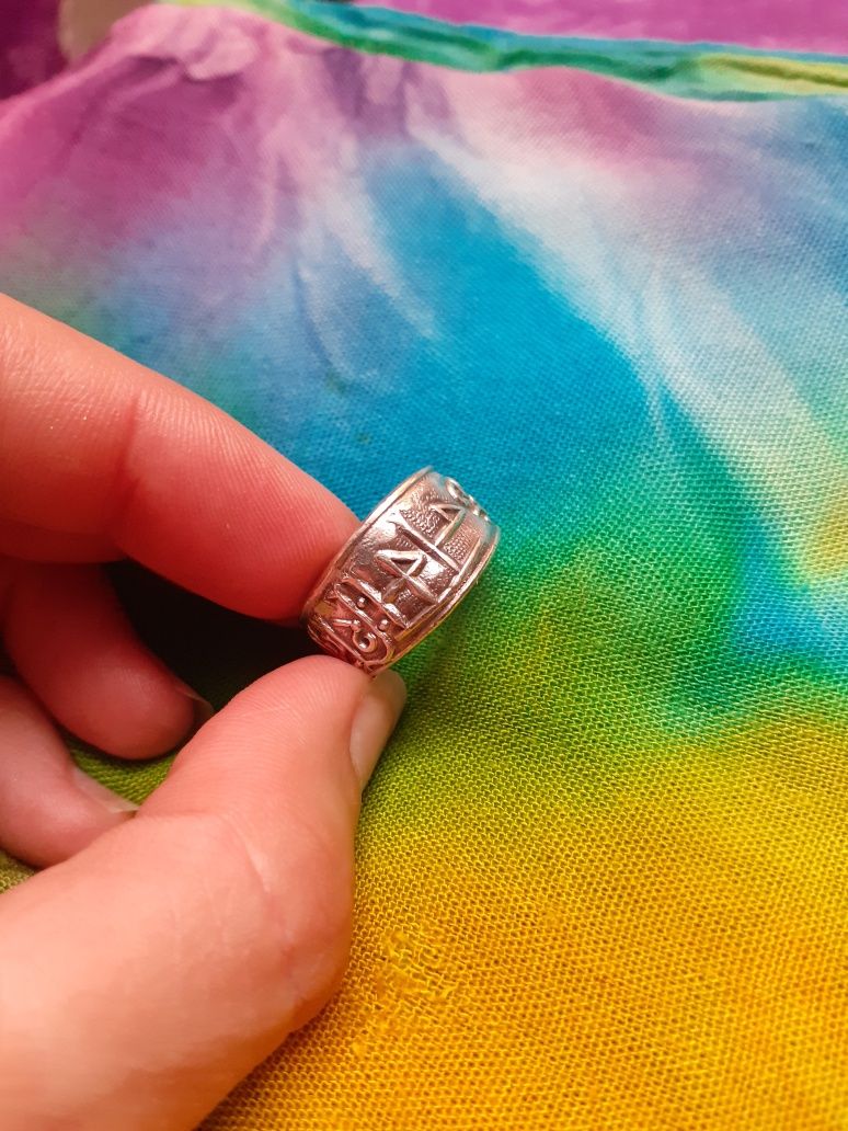 Srebrny ciekawy pierścionek próba unikatowy