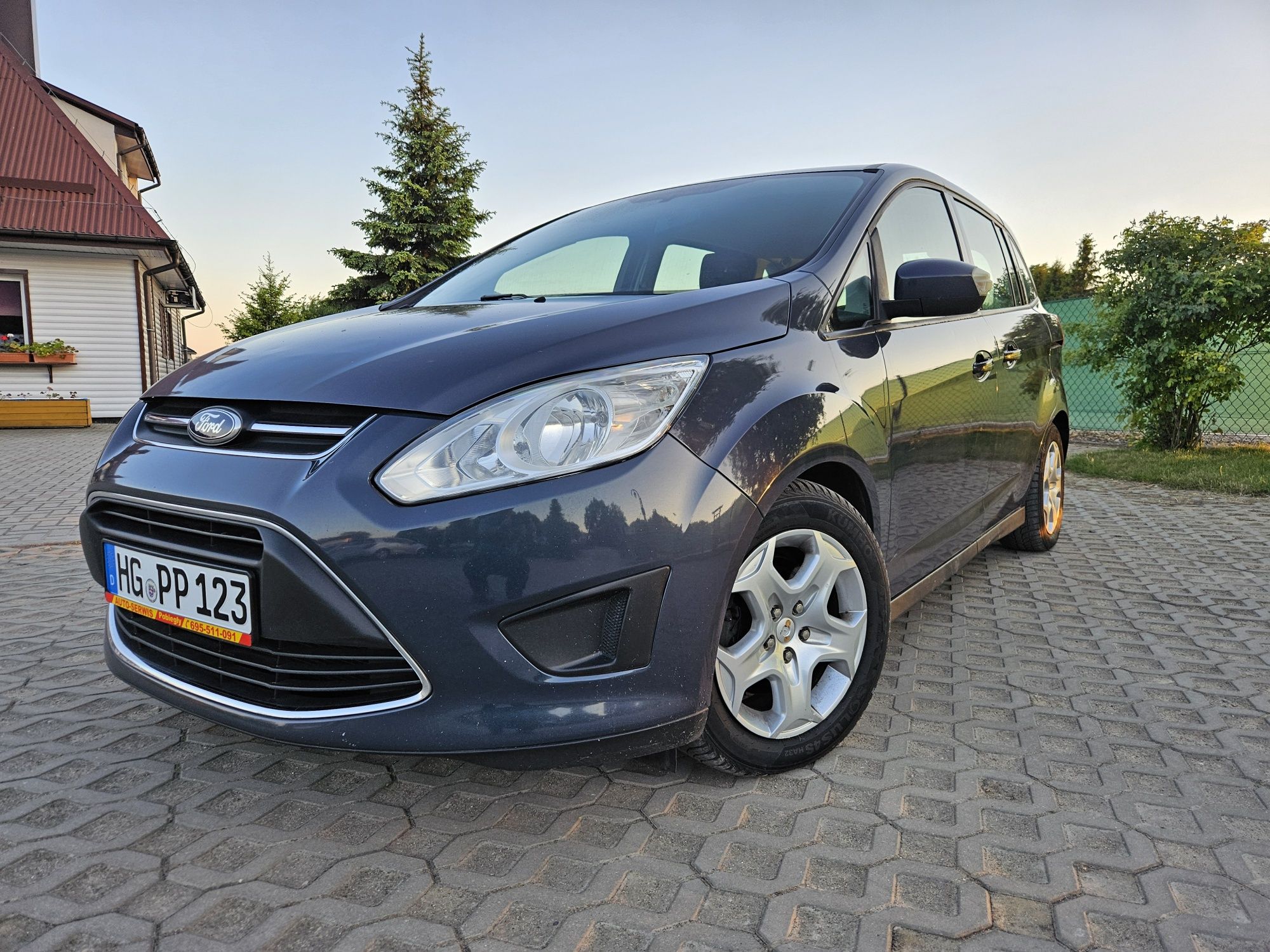 Ford Grand Cmax 1.6  zadbany