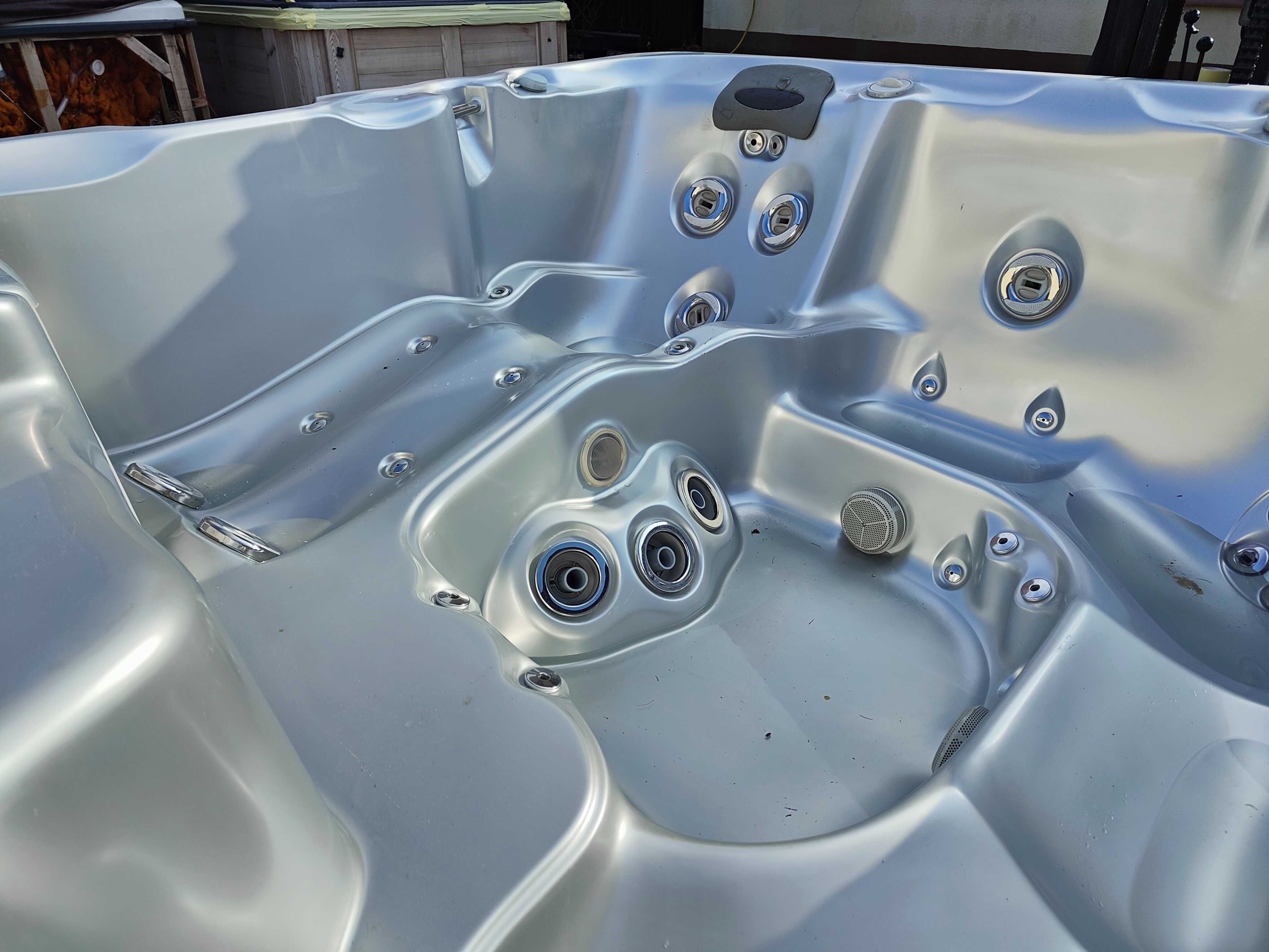 Jacuzzi ogrodowe Sundance - dostawa Cała Polska - GRATIS