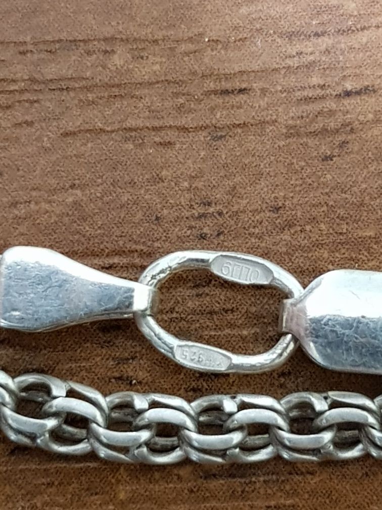 Серебряная цепочка с крестиком