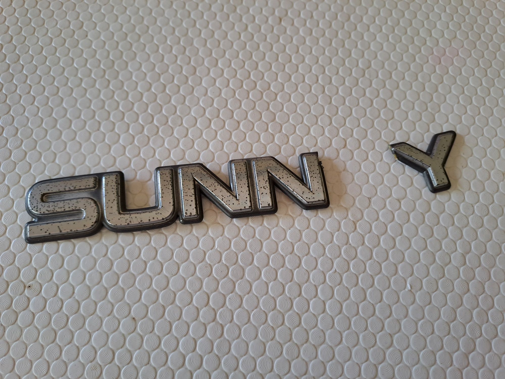 Nissan Sunny 1.4LX autocolantes