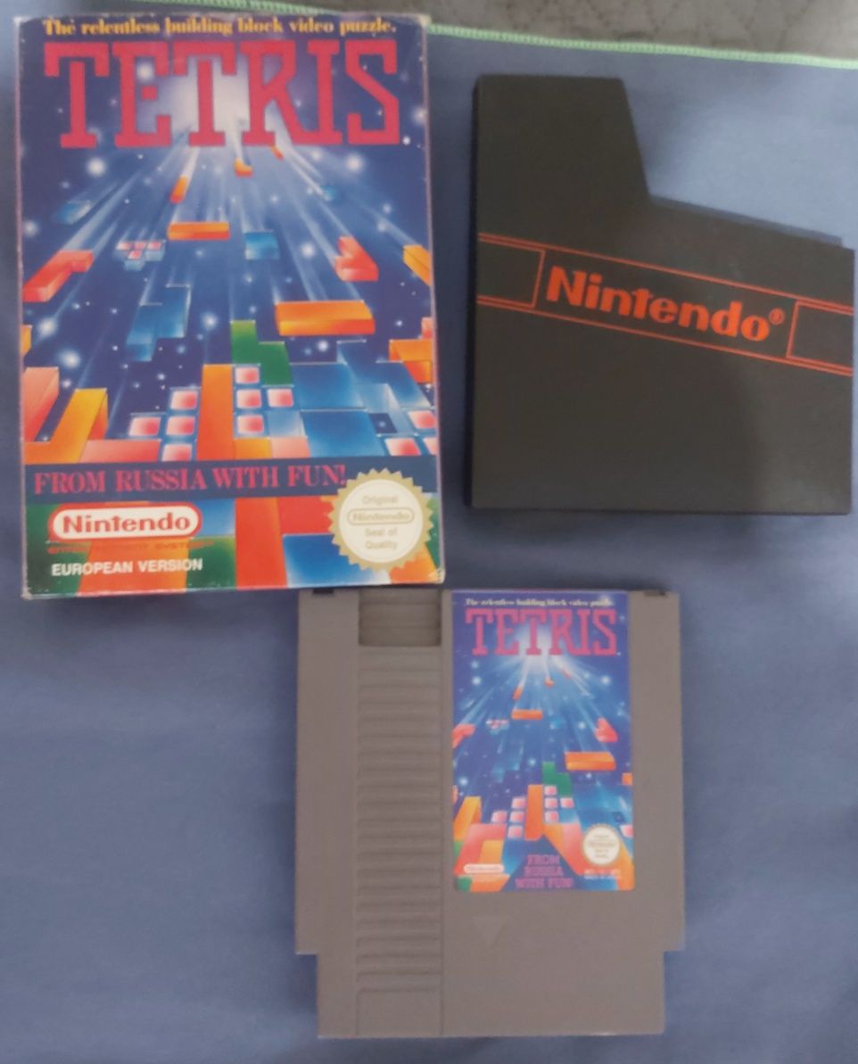 Tetris Nintendo Nes com caixa original.