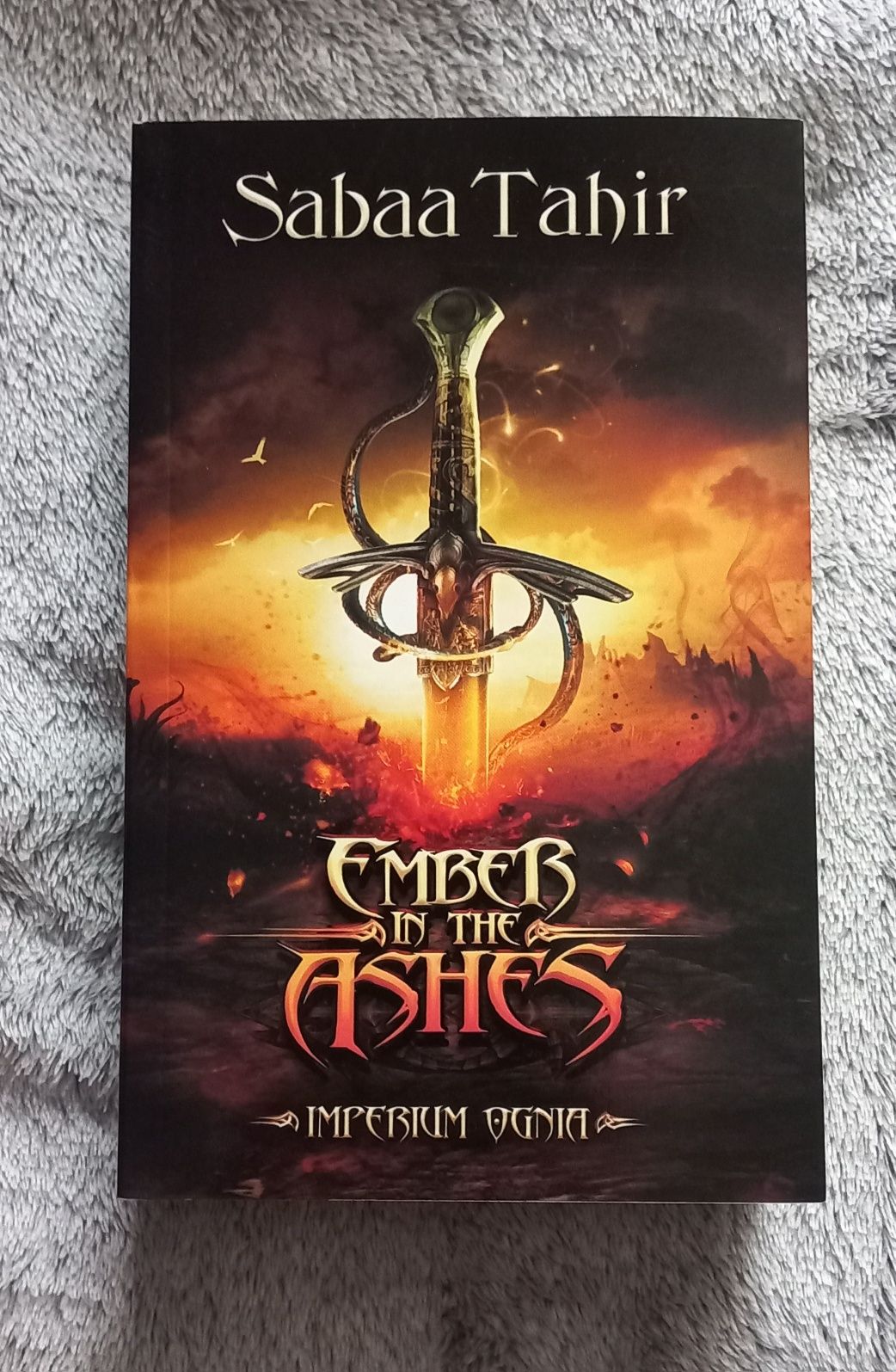 Ember in the Ashes Sabaa Tahir