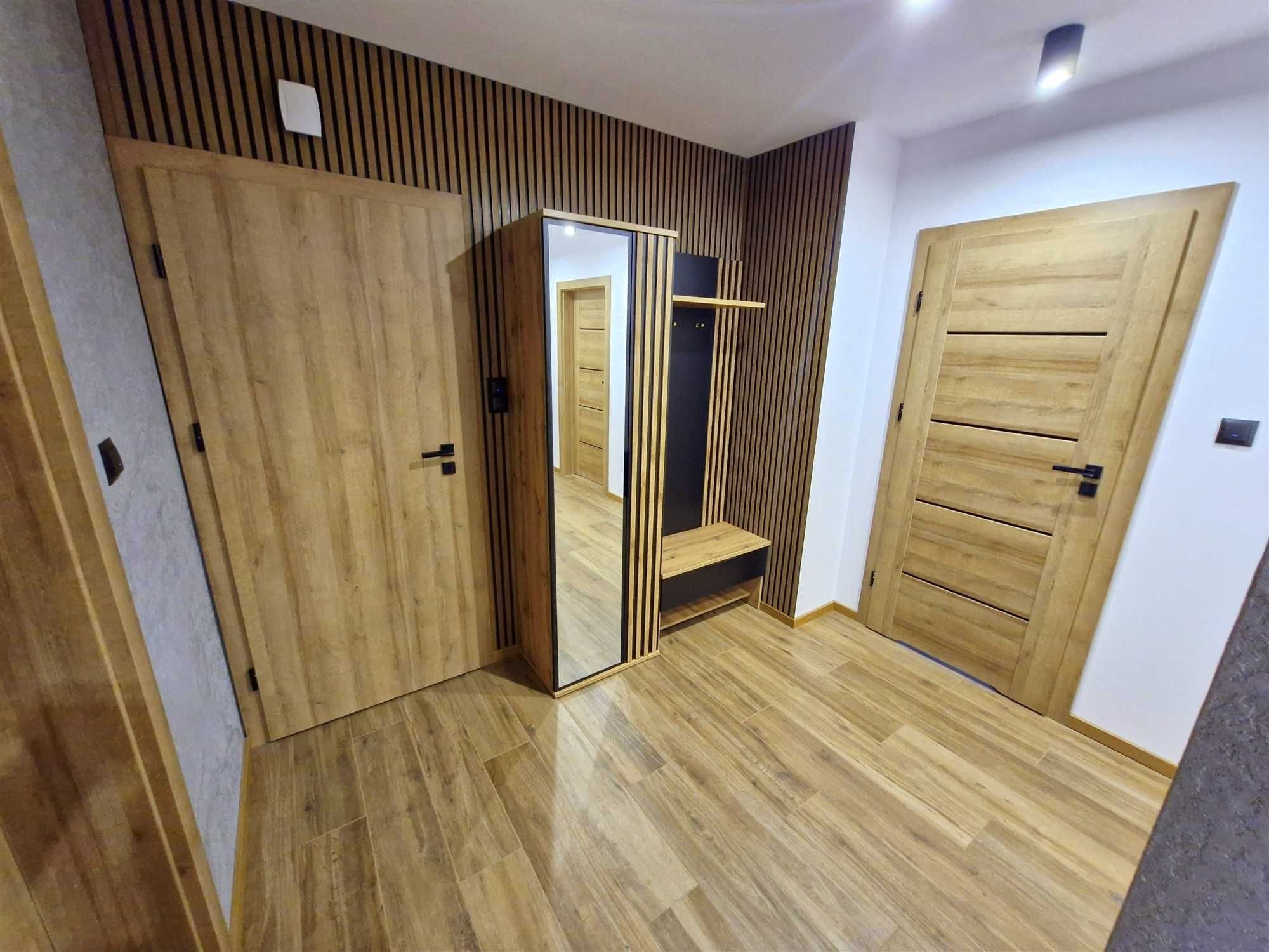 Bezczynszowe/4 pokoje/ apartament/ szeregowiec/ KLIMATYZACJA