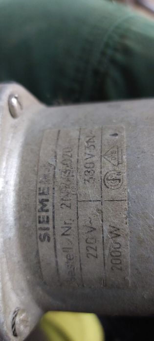 Grzejnik Faviera Siemens z grzałką wewnątrz