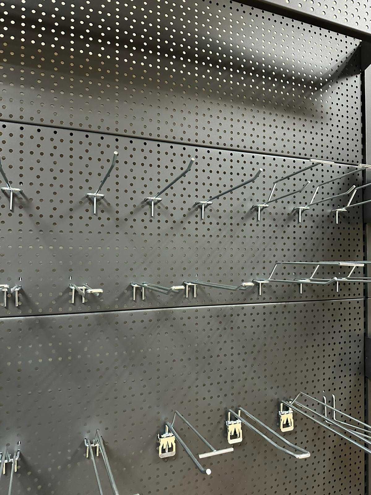 Торгові стелажі в магазин. Торгові полки. Стеллажи. Гачки. Крючки