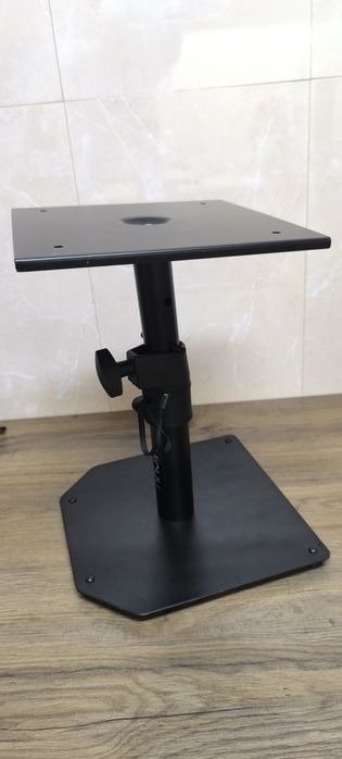 suporte de coluna de mesa adequado para uso em estúdios.