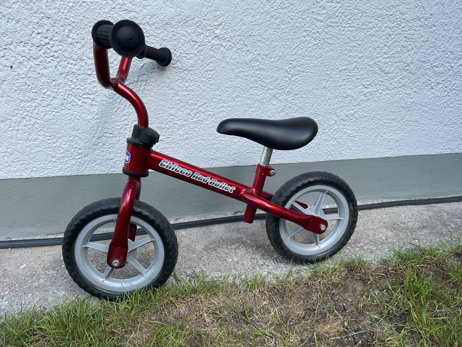 Rower rowerek biegowy chicco red bullet