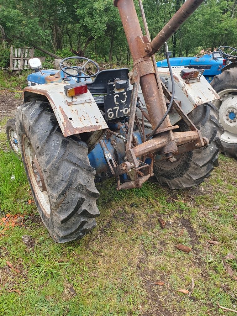 Trator ford 3710