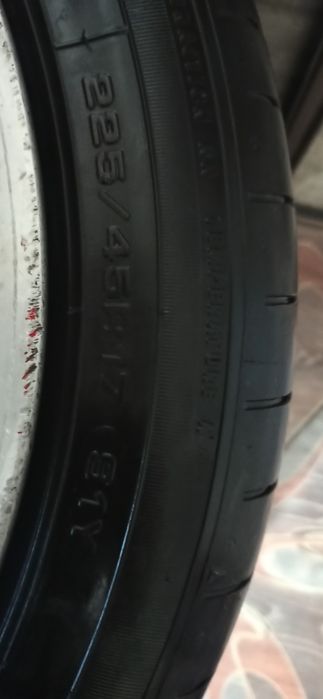 Продам диски r17 с резиной.