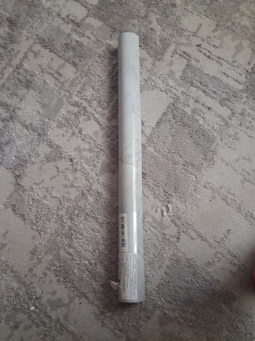 Самоклейка , самоклеюча плівка.