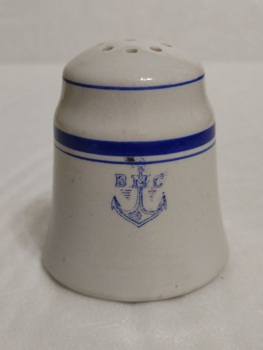 Солонка ВМС Пролетарий фарфоровый завод