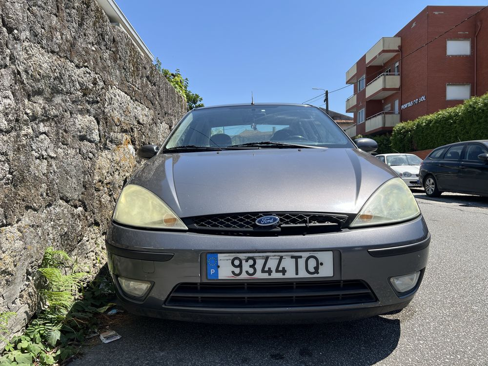 Ford Focus Sedan 2002