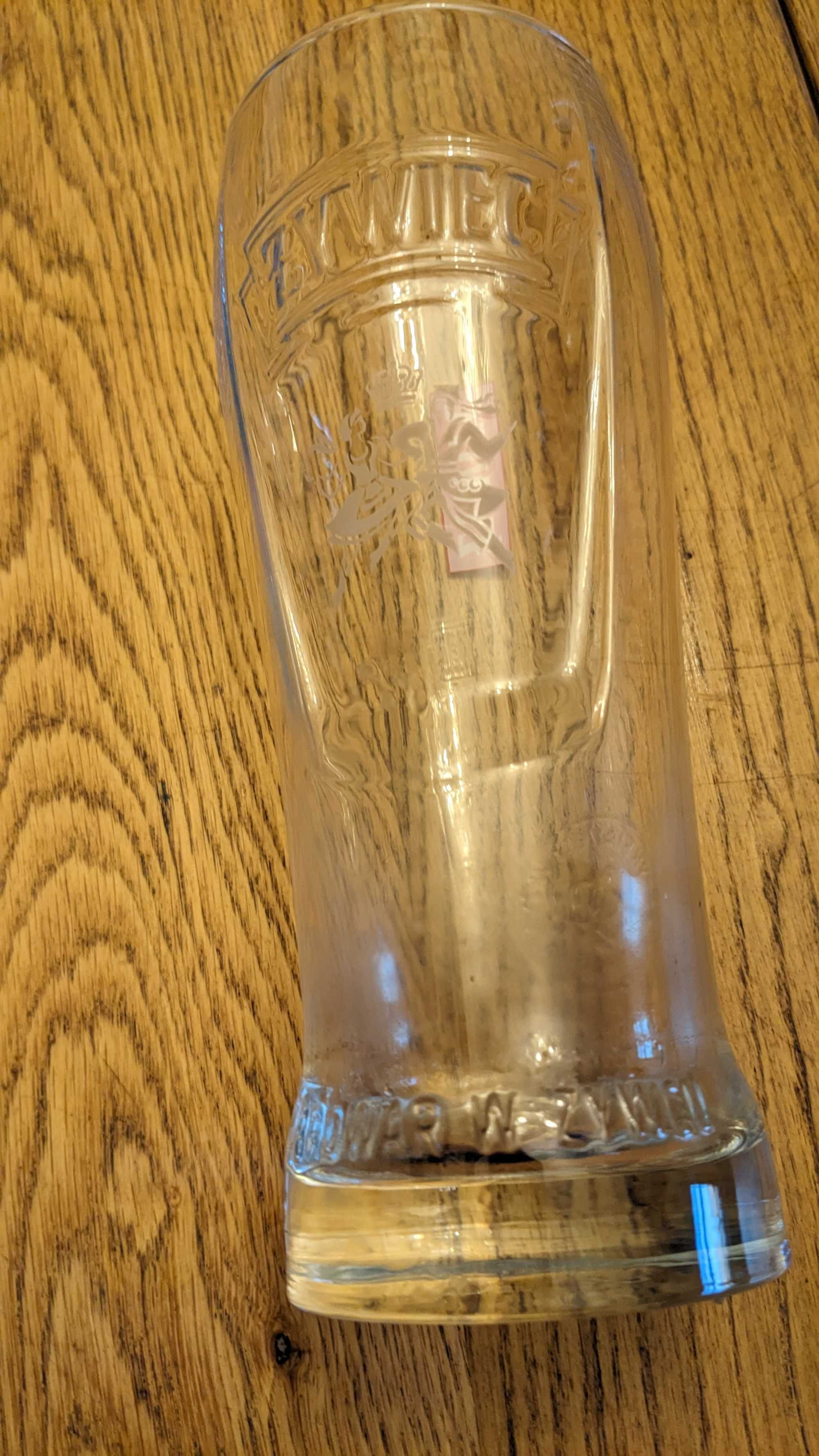 Dwie wysokie szklanki do piwa, pokal, wysokość 23,5 cm; poj . 700 ml
