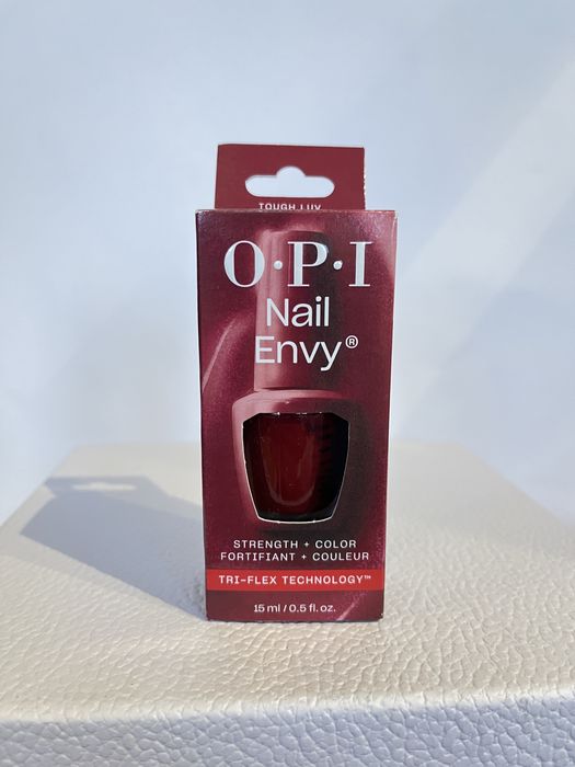 odżywka do paznokci OPI Nail Envy kolor Tough Luv