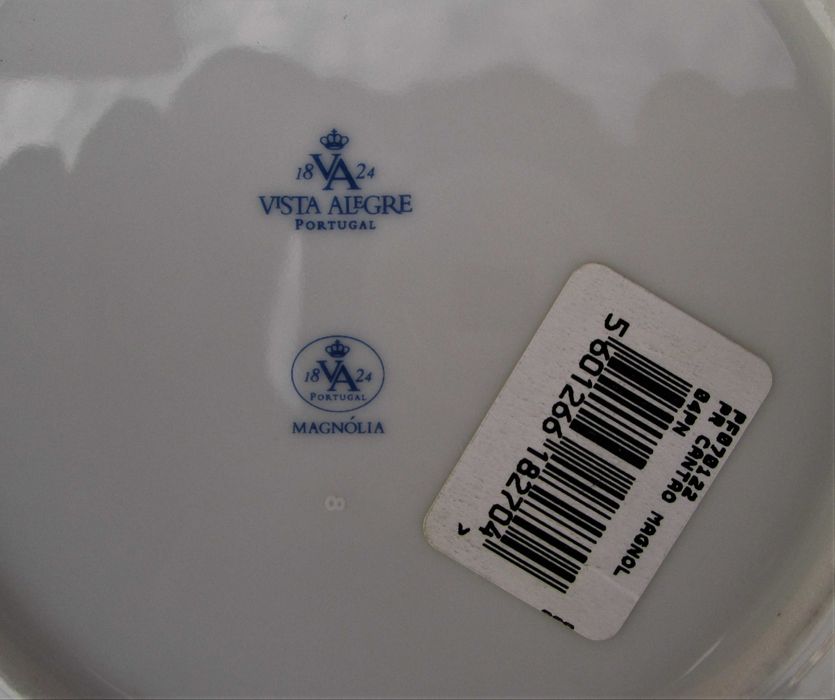 VISTA ALEGRE Antigo Prato em Porcelana da Coleção MAGNÓLIA