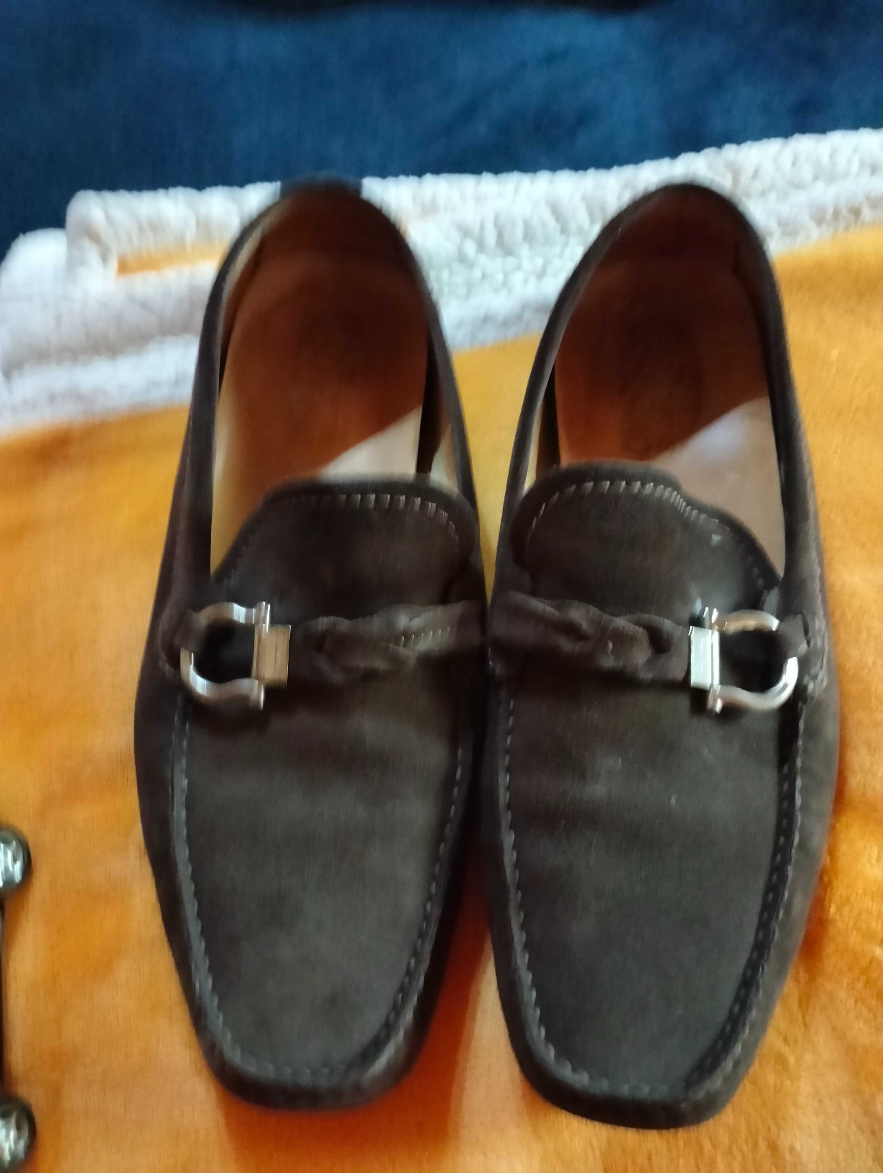 Sapatos Salvatore Ferragamo n 44 em ótimo estado