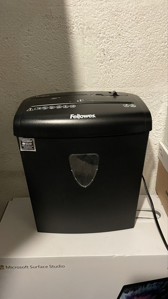 Destruidora de papel Fellowes H-8Cd