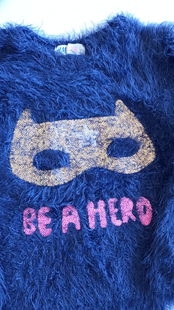 Granatowy włochaty sweter H&M be a hero 110/116