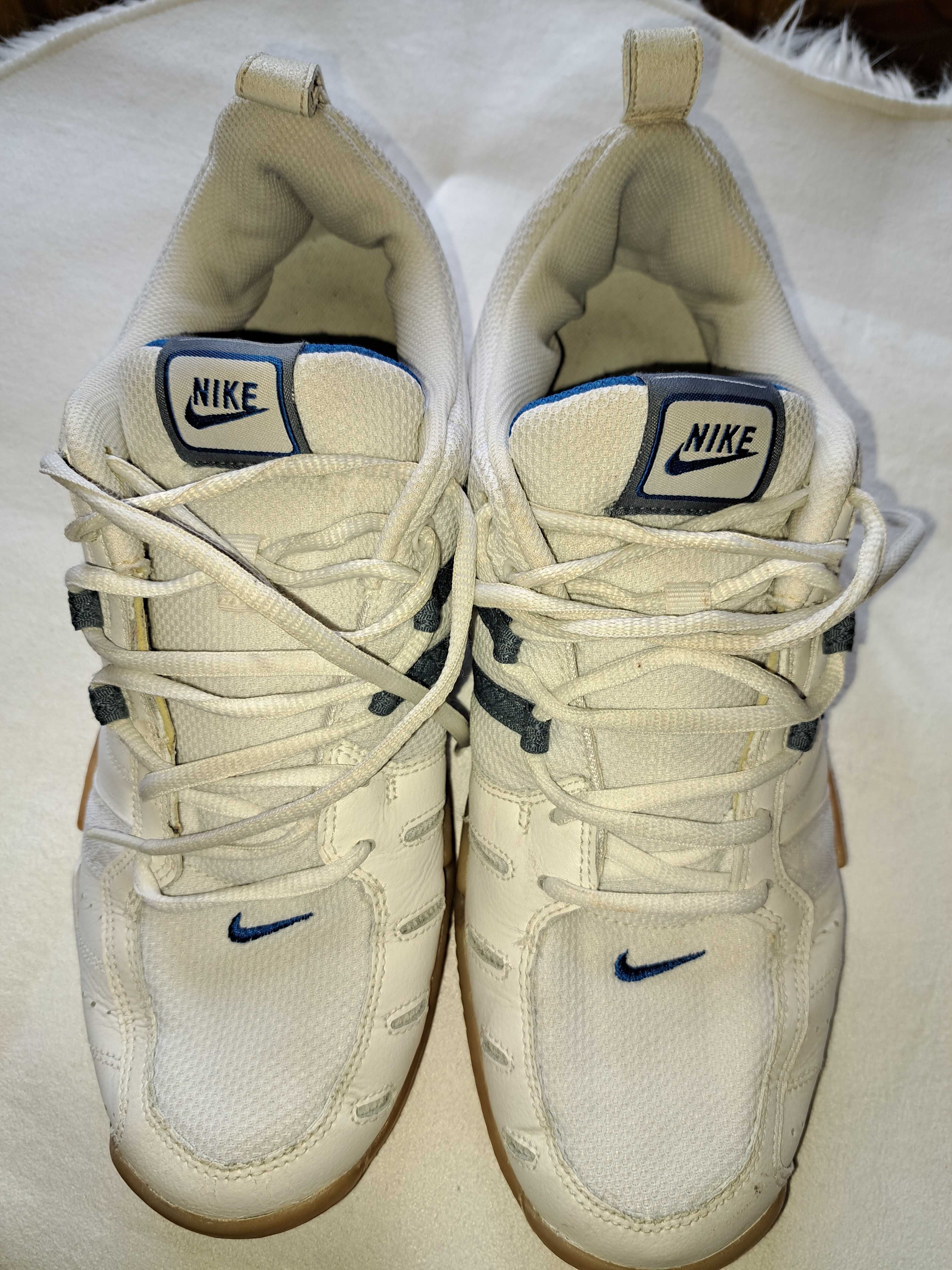 Sneakersy NIKE białe, rozmiar 45, Indonesia