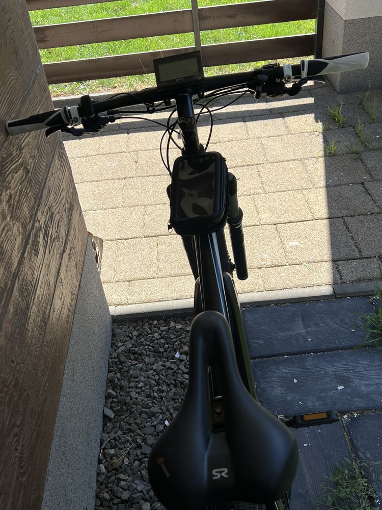 Rower elektryczny CUBE LTD 29