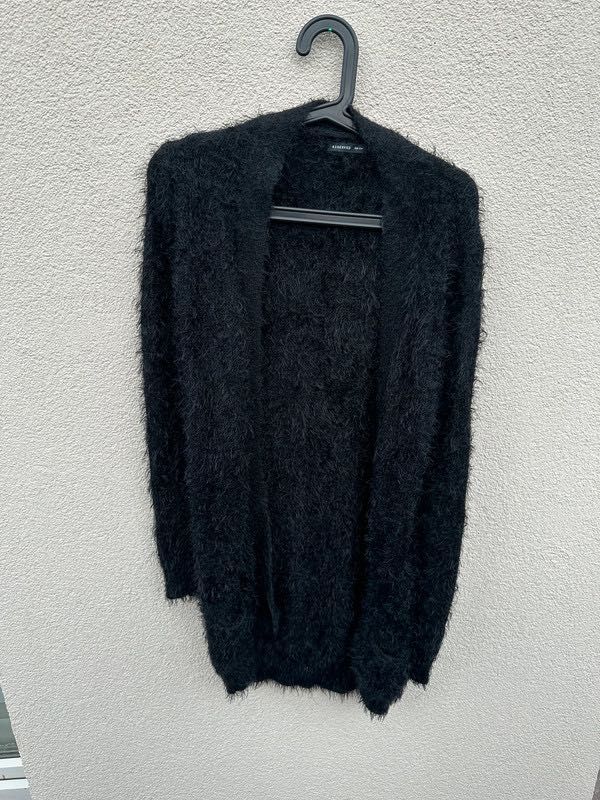 kardigan czarny r reserved 158 cm używany XS sweterek futrzany