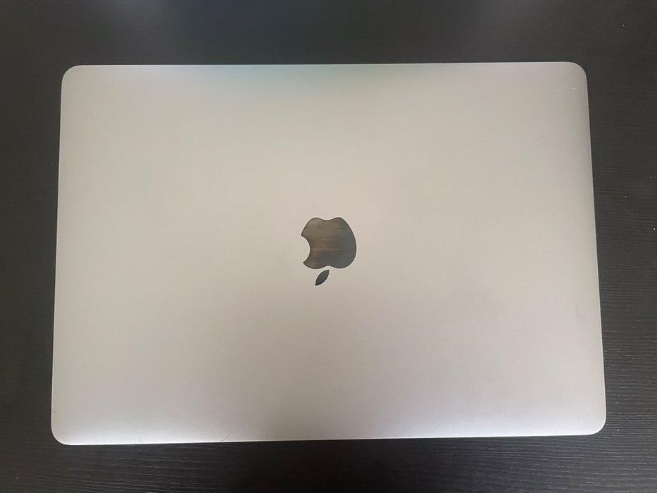 Apple Macbook Pro M2