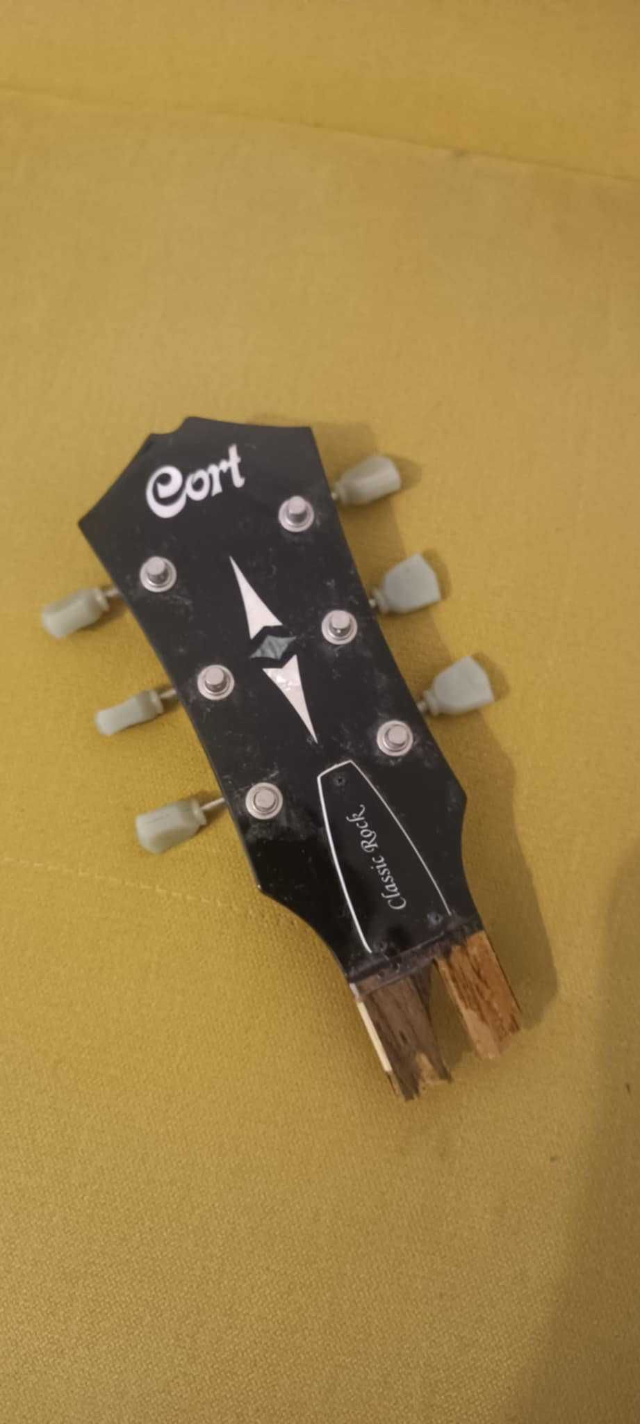 Uszkodzona Gitara Cort CR250