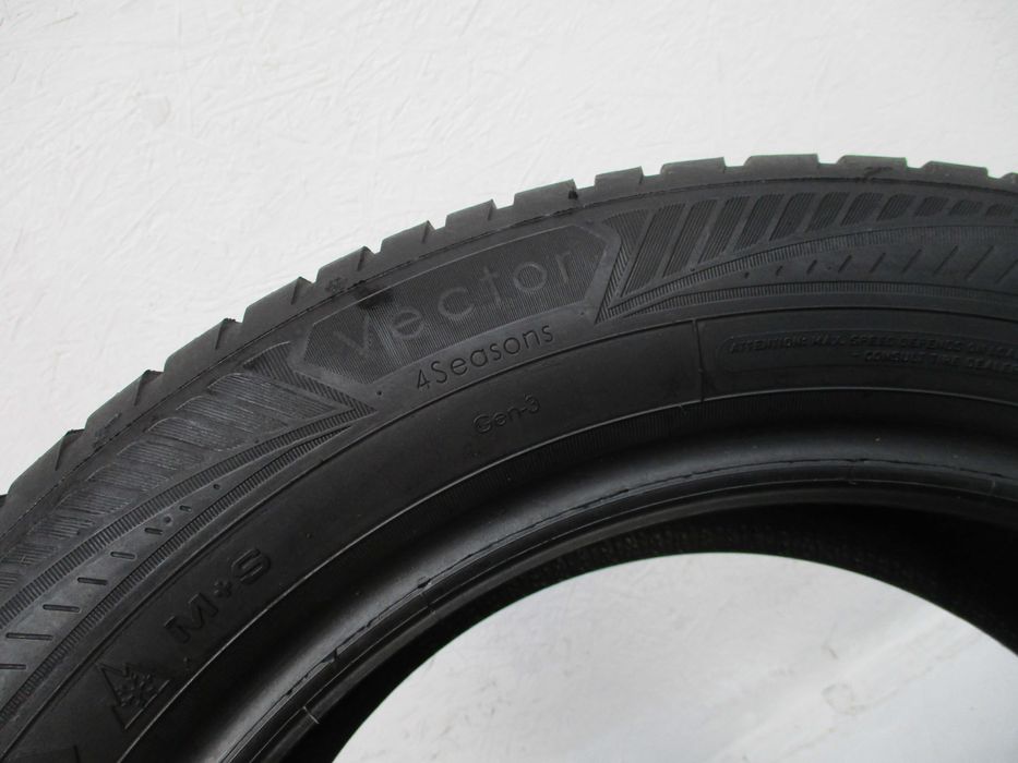 1x 205/55R16 Goodyear Vector 4seasons G3 5,8mm 23r.