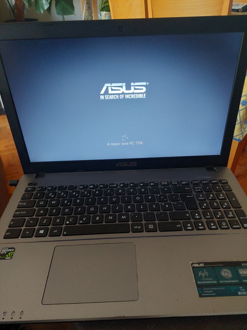 ASUS K550J Intel 7
