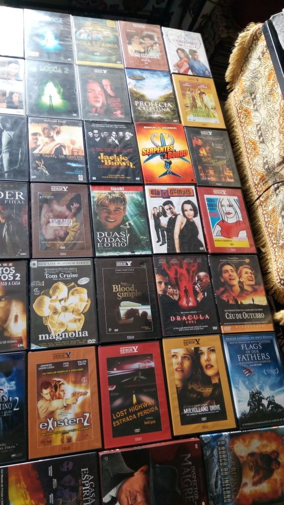 Vários titulos filmes originais DVD,cerca de 100