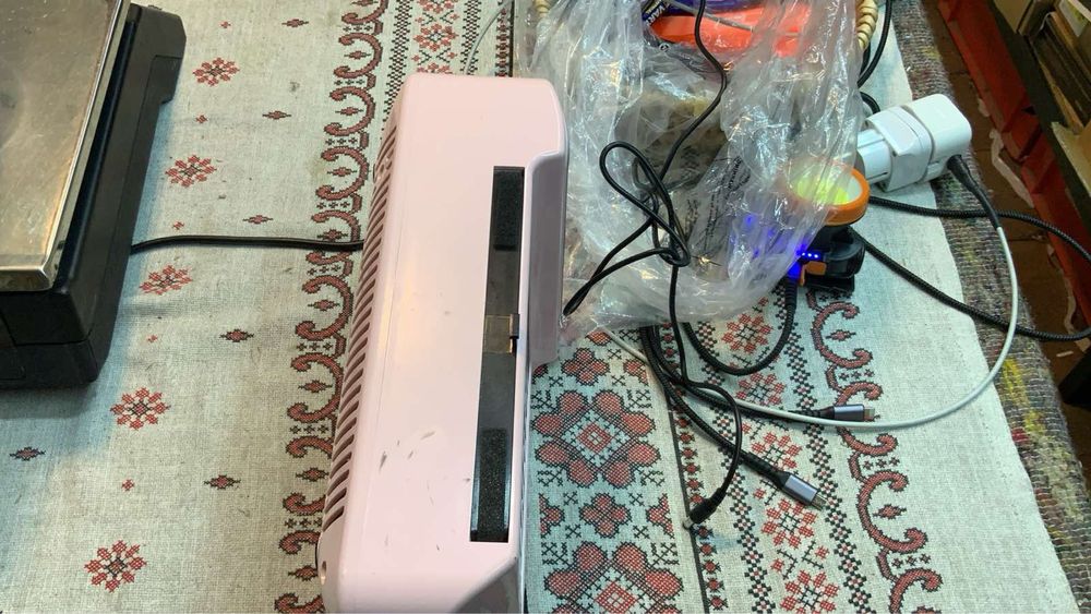 Витяжка для опилу нігтів манікюр