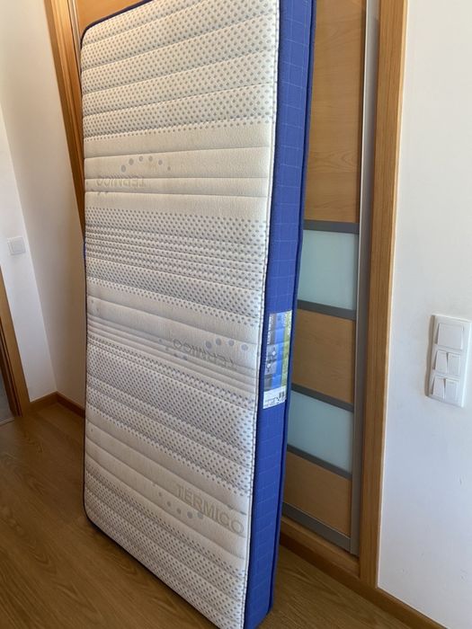 Colchao 1,90 x 90  novo