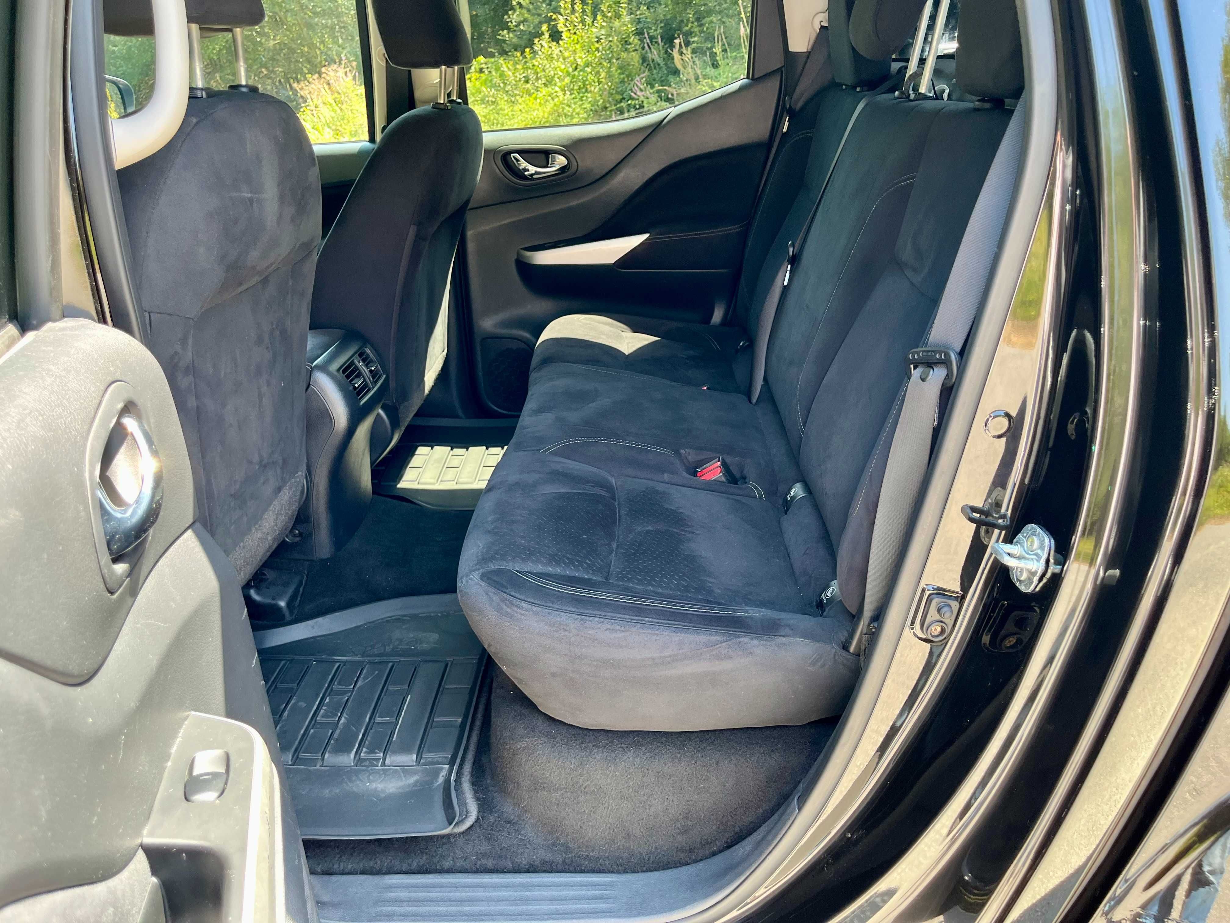 Nissan Navara 2.3 dCi CD 4WD Tekna Nav