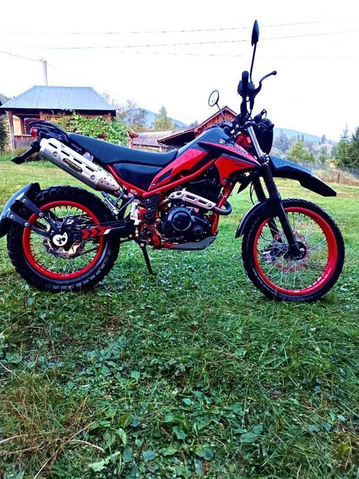 Spark Tracker 250 майже новий