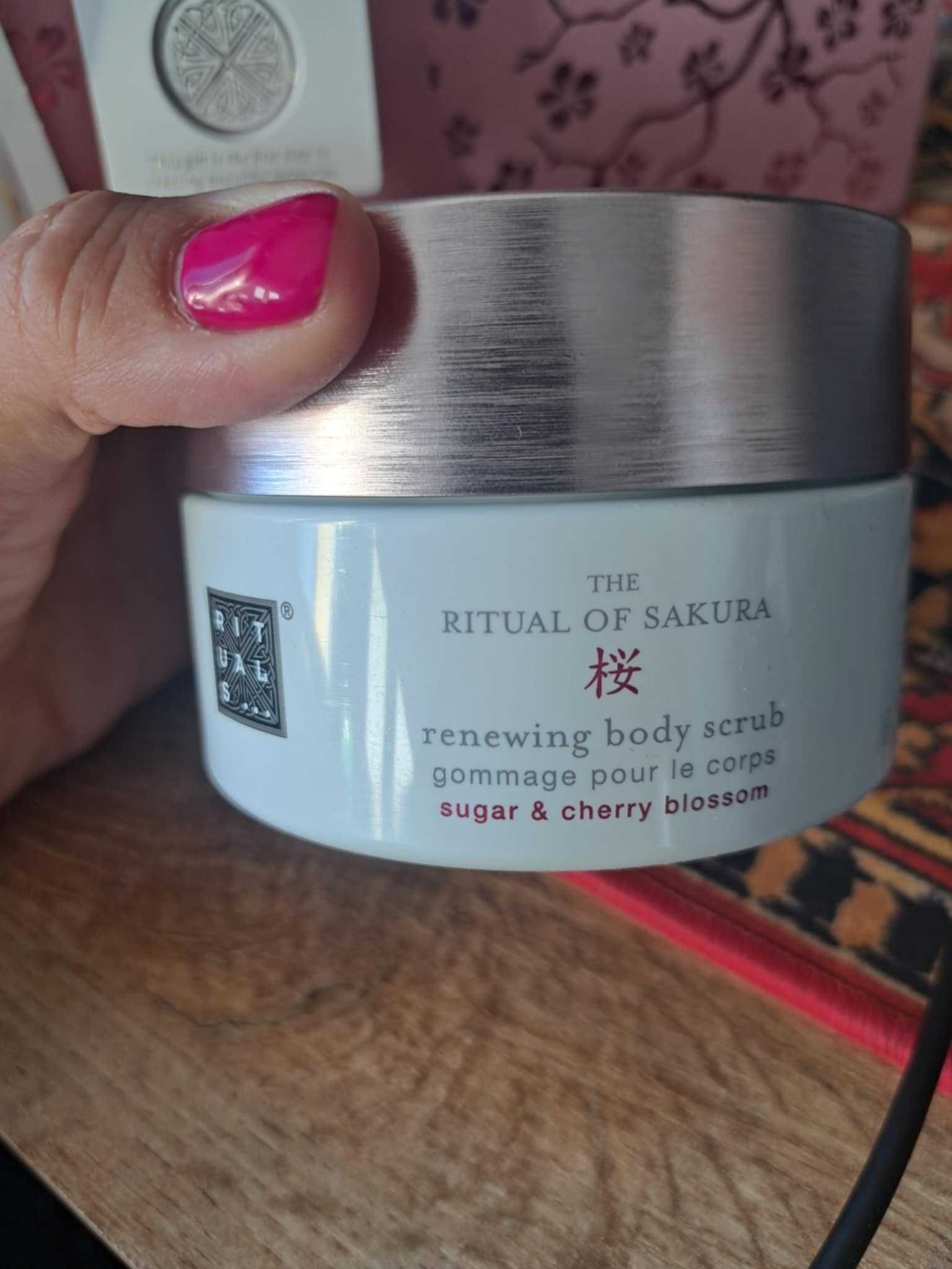Rituals Peeling Do Ciała The Ritual Of Sakura Body Scrub 250 ml