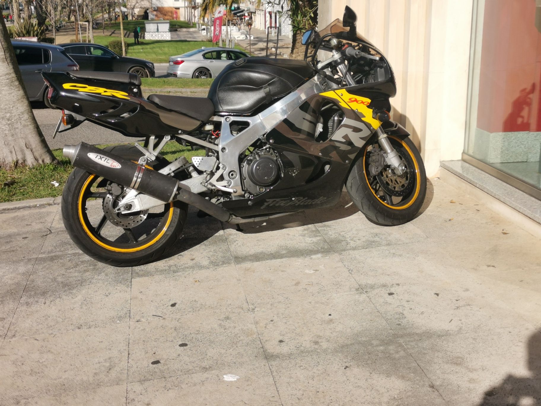 Honda Cbr 900 RR