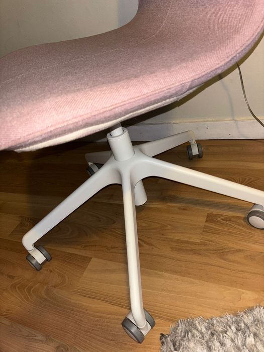 Cadeira de escritório 50€, (preço Ikea 150€)