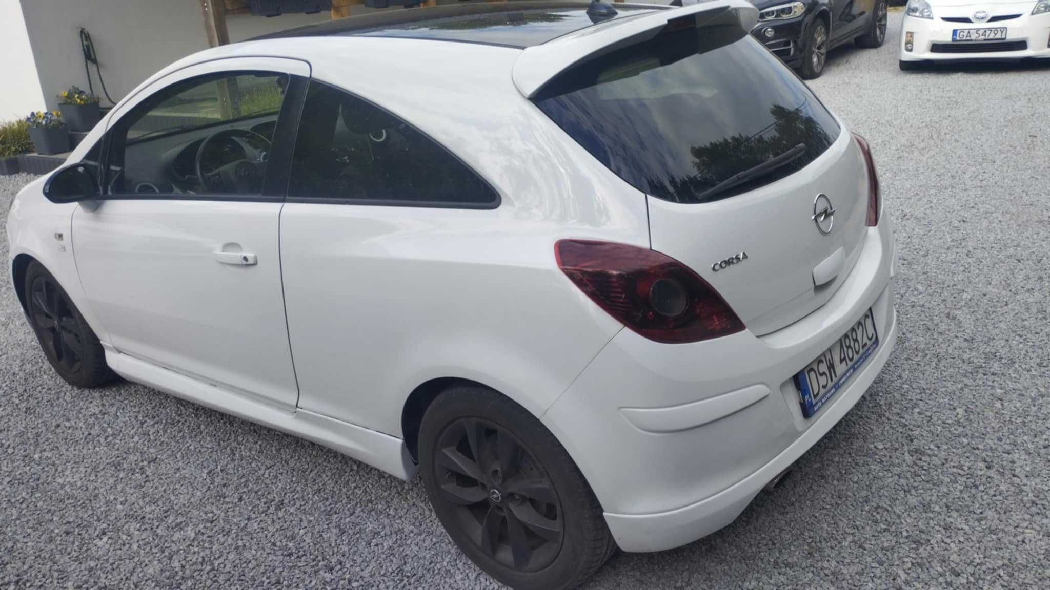 opel corsa d 1.4 wersja limited opc line 2008r maly przebieg