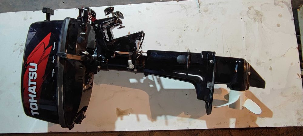 Мотор лодочный Tohatsu 5 2006