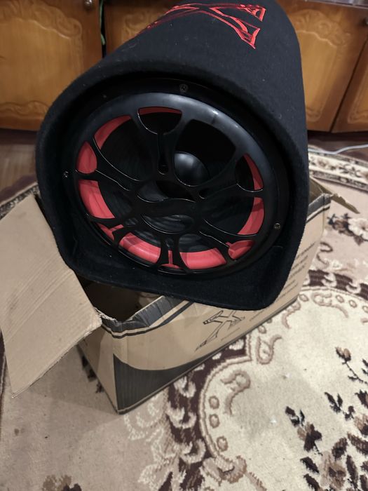 Колонка сабвуфер