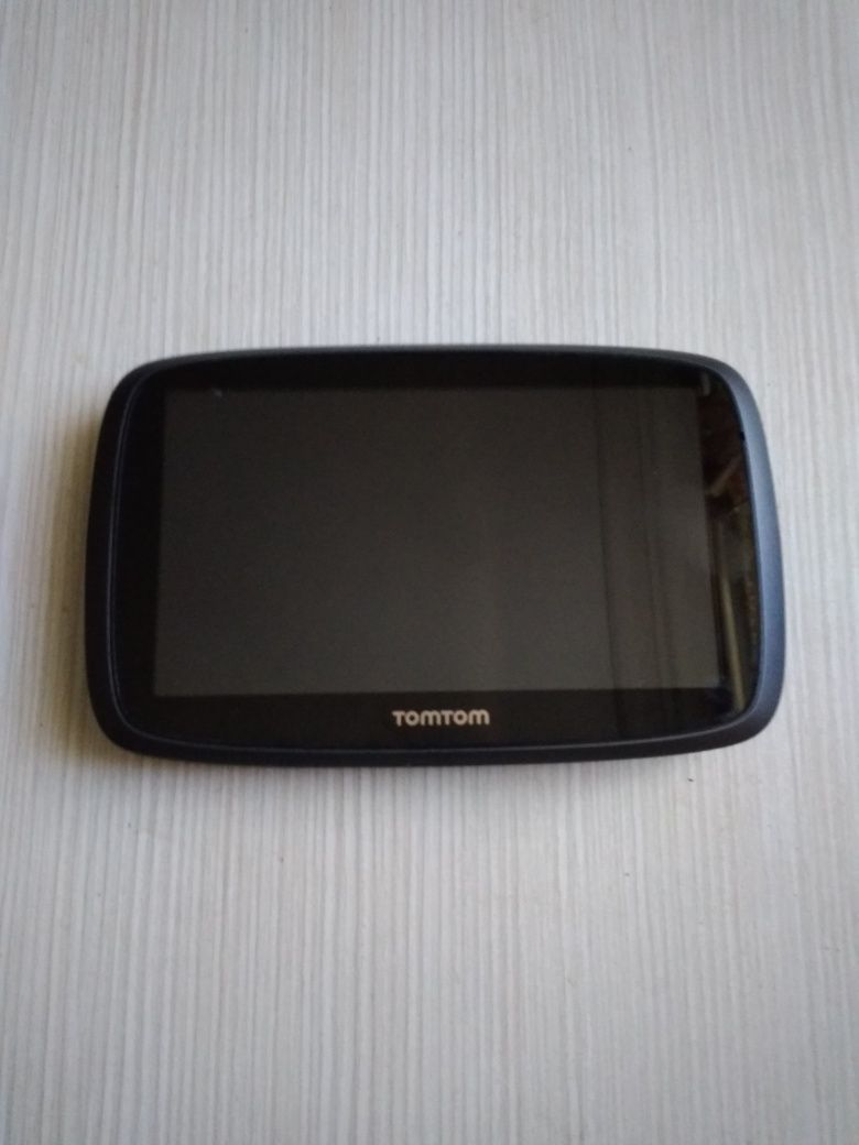 GPS навигатор TomTom 4FA50